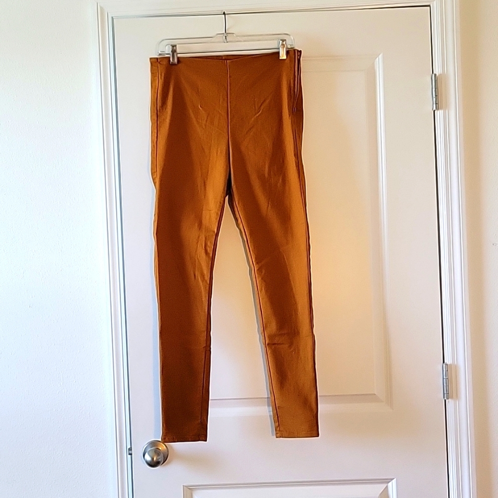 Divided slim side zip pants size 10